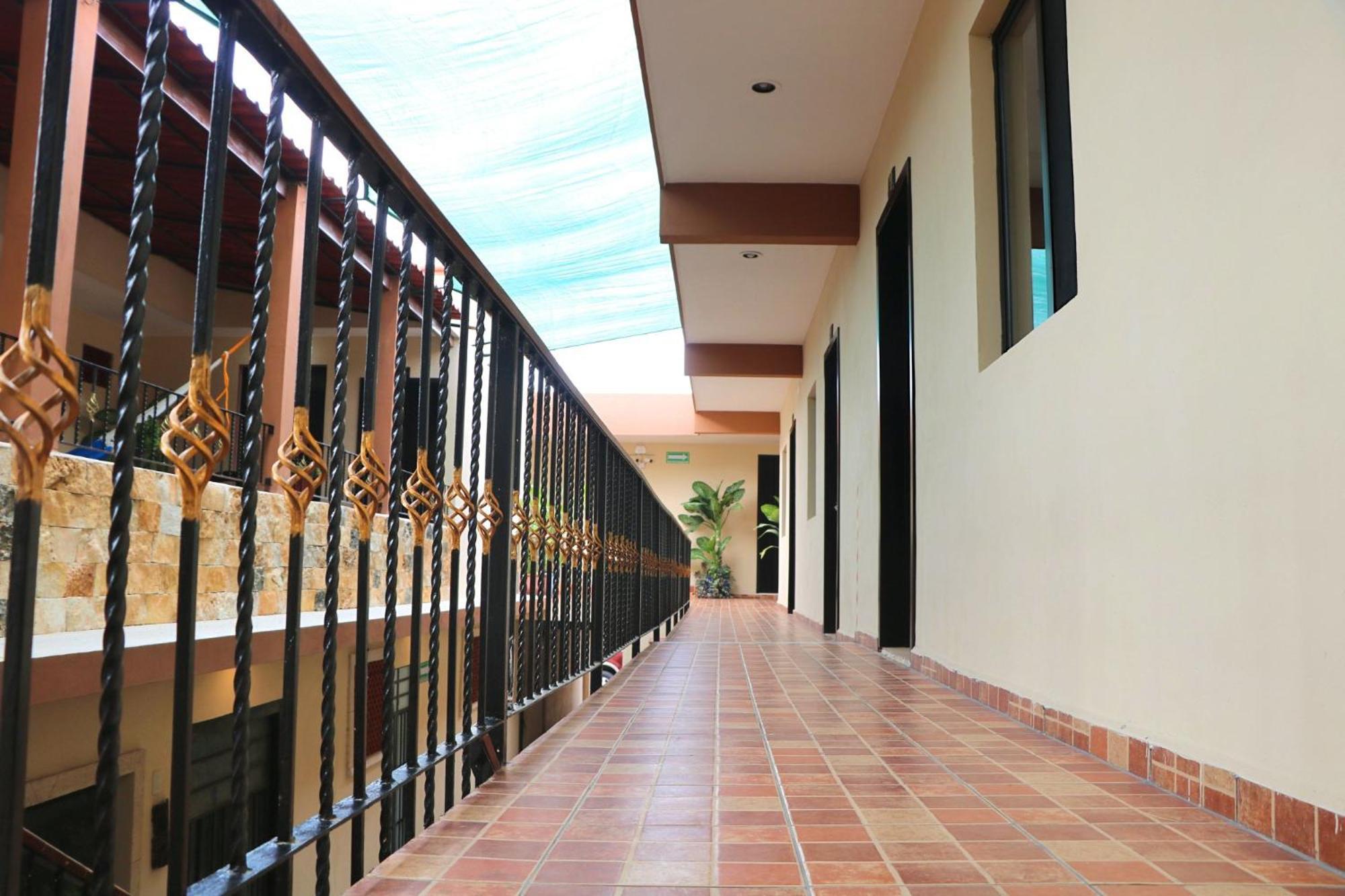 Hotel Casa Pellegrin เมริดา ภายนอก รูปภาพ