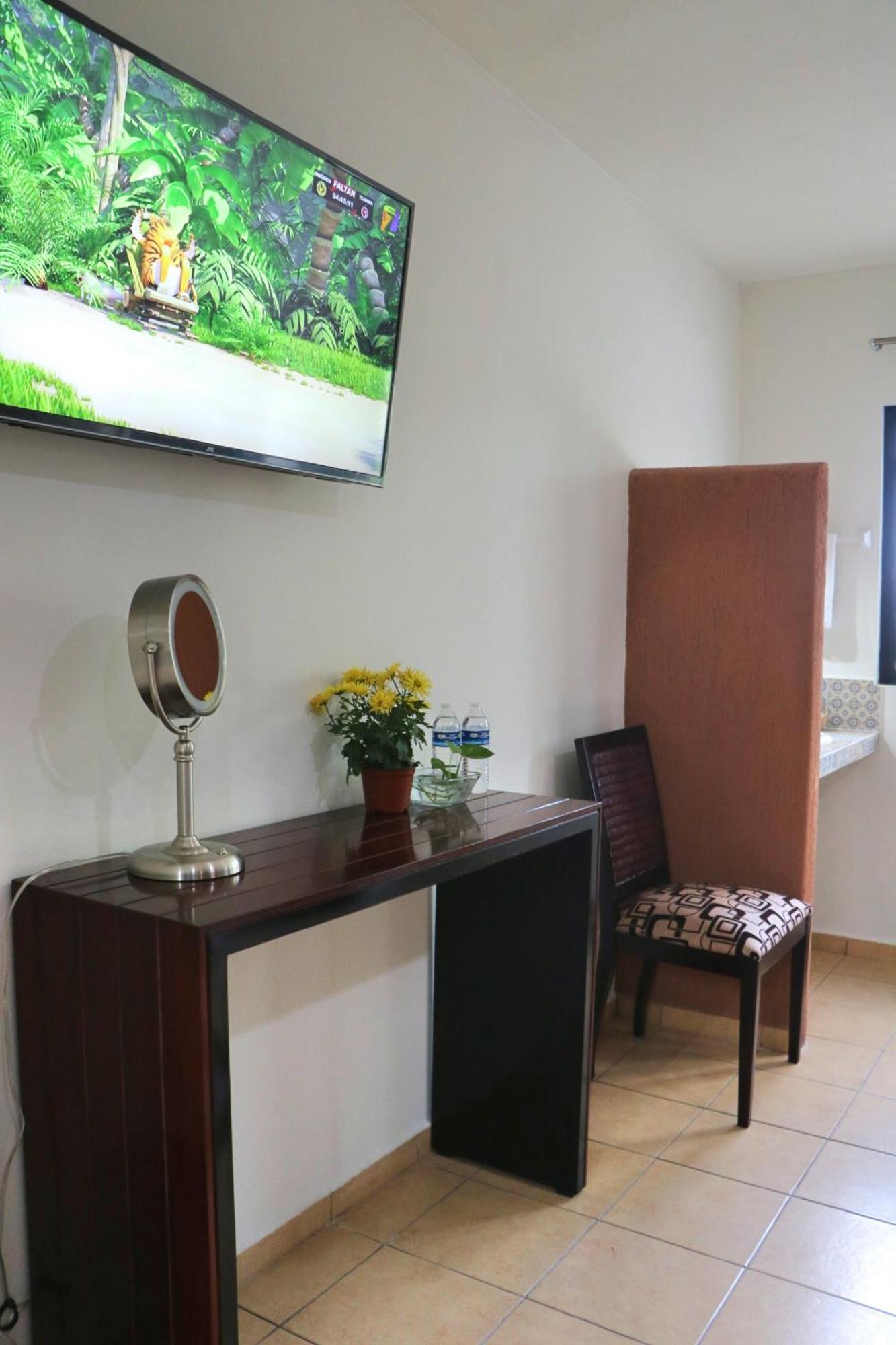 Hotel Casa Pellegrin เมริดา ภายนอก รูปภาพ
