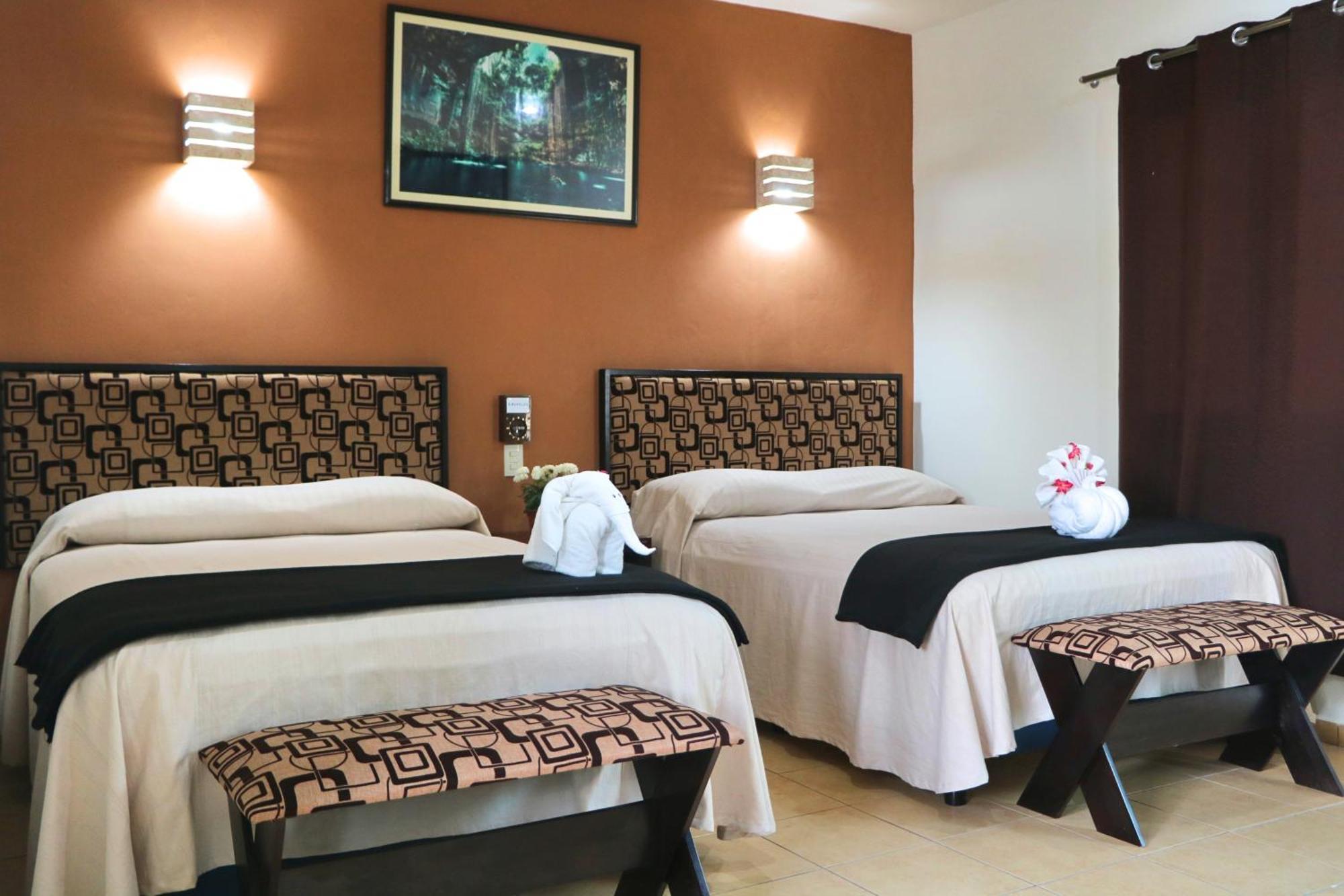 Hotel Casa Pellegrin เมริดา ภายนอก รูปภาพ