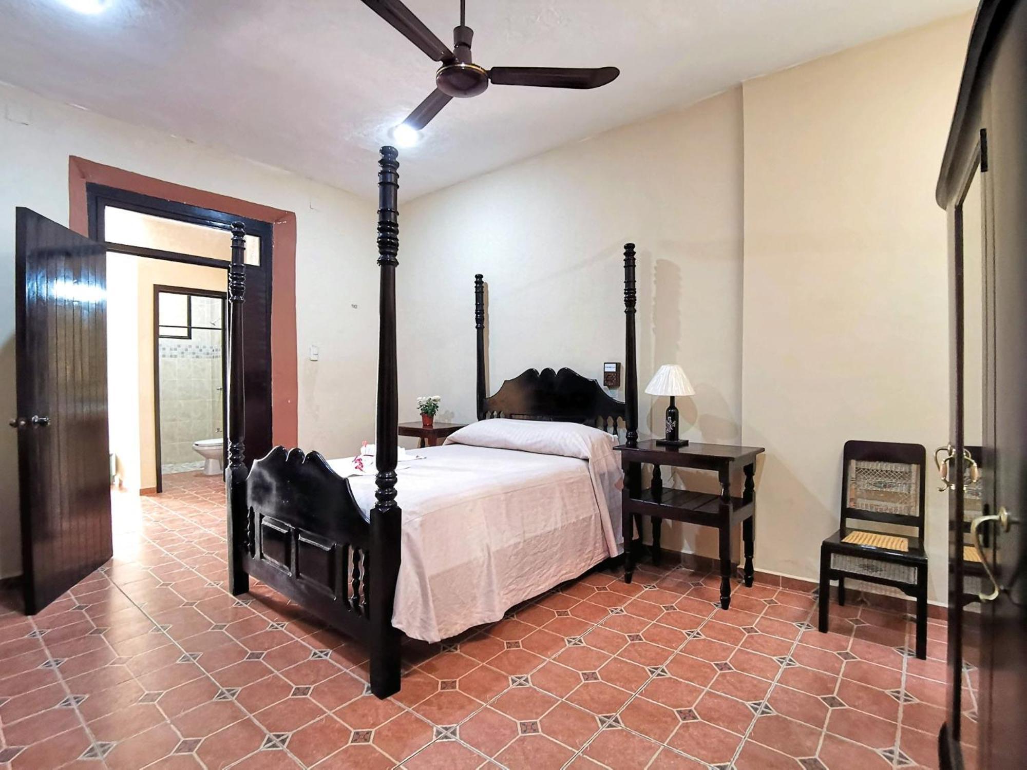 Hotel Casa Pellegrin เมริดา ภายนอก รูปภาพ
