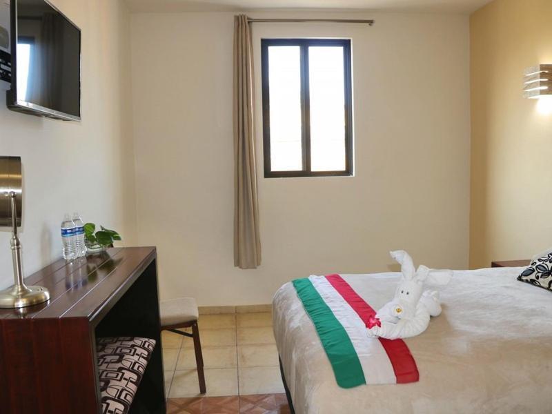 Hotel Casa Pellegrin เมริดา ภายนอก รูปภาพ