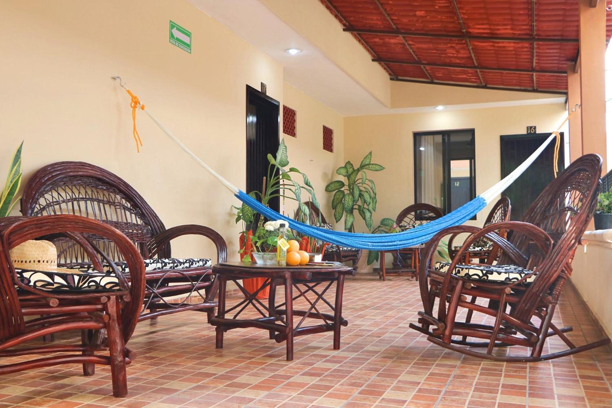 Hotel Casa Pellegrin เมริดา ภายนอก รูปภาพ