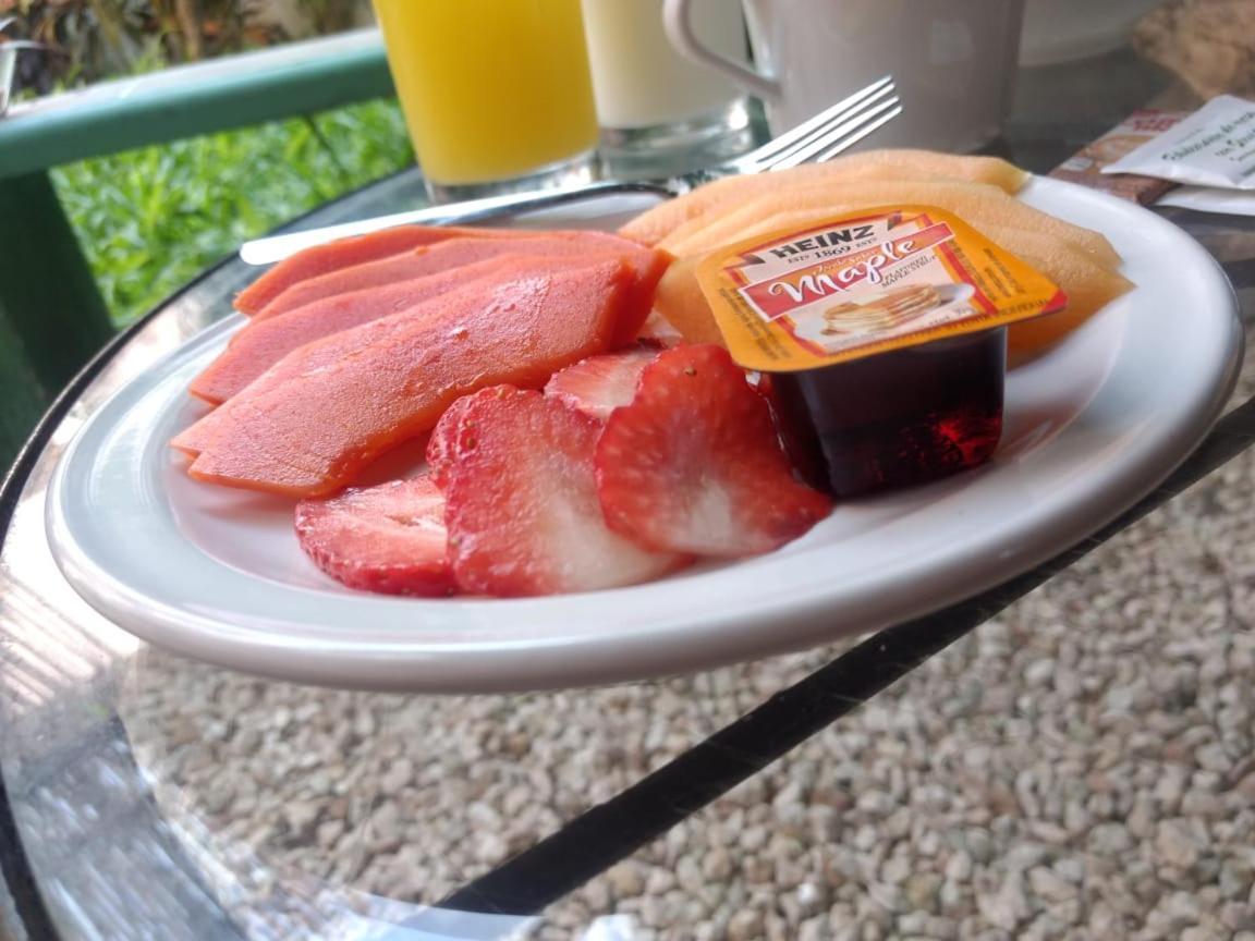 Hotel Casa Pellegrin เมริดา ภายนอก รูปภาพ